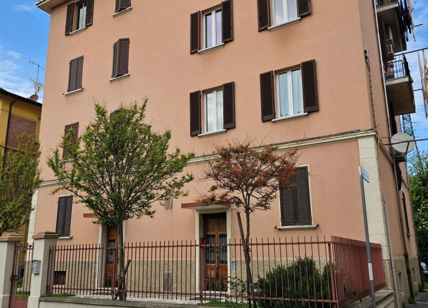Da Zia Sandra Bologna 0*,  Italy