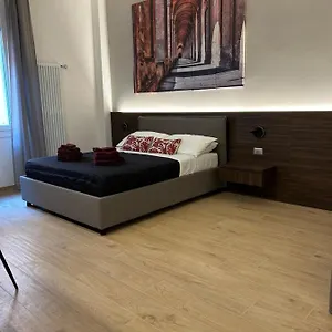 Albari House Bologne